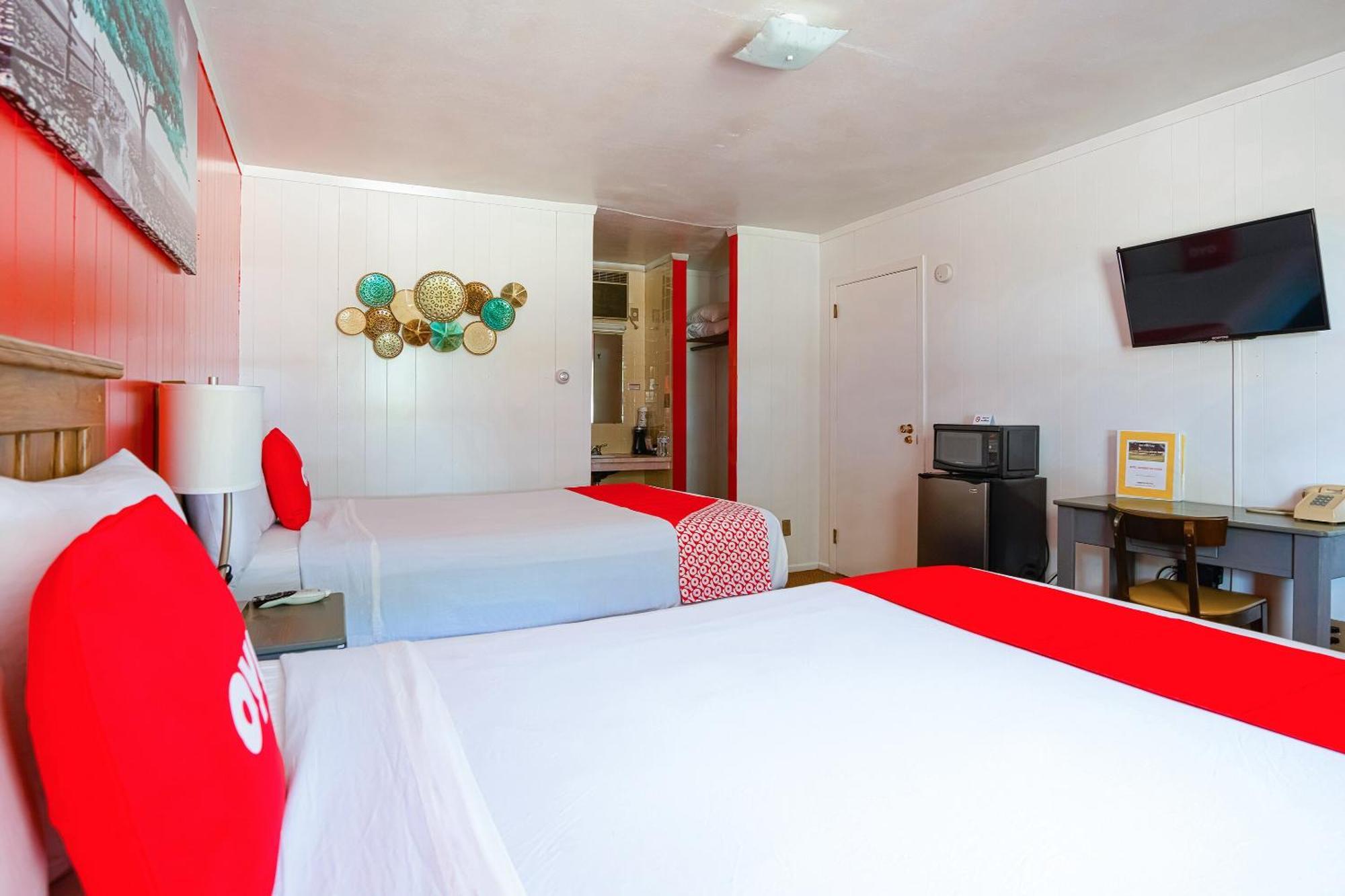 Oyo Hwy 14 Hotel 3*